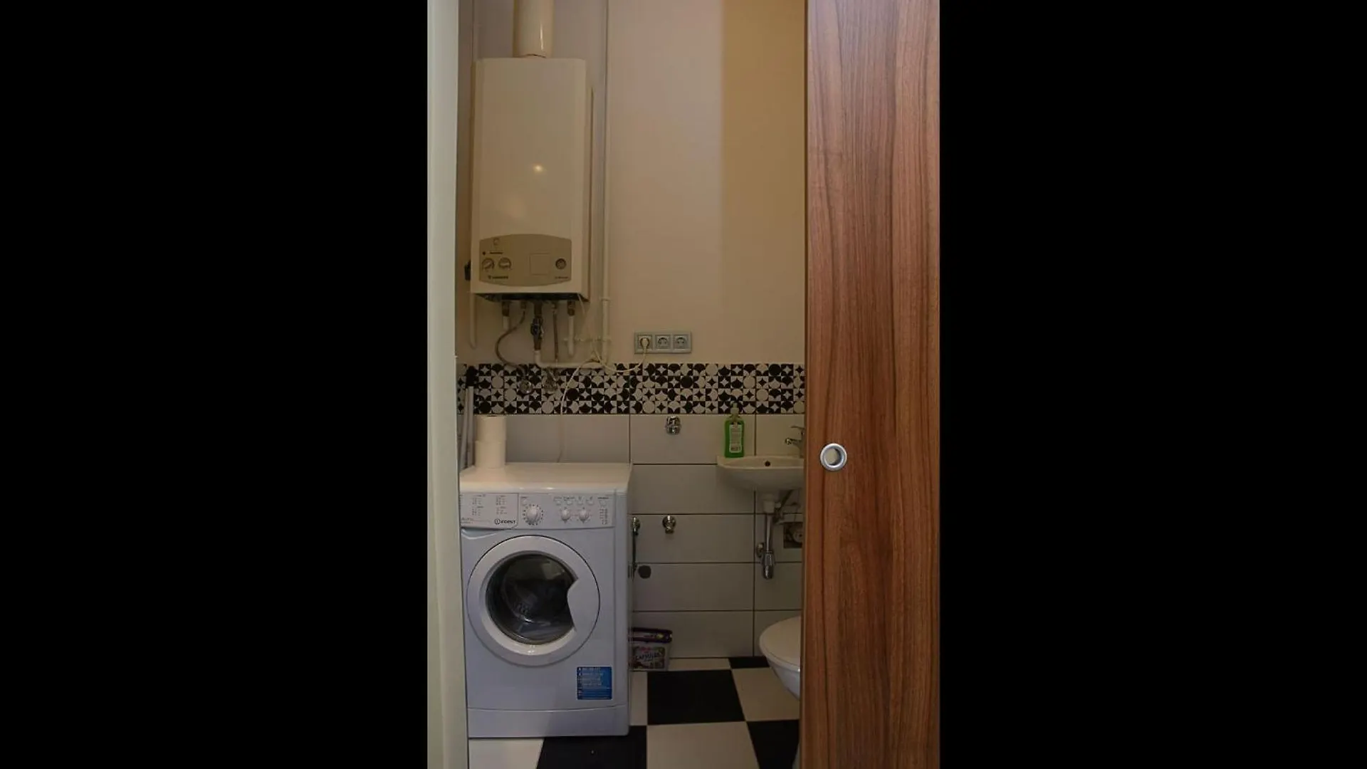 New Walnuttree Double 12 Pers Apartment Budapest