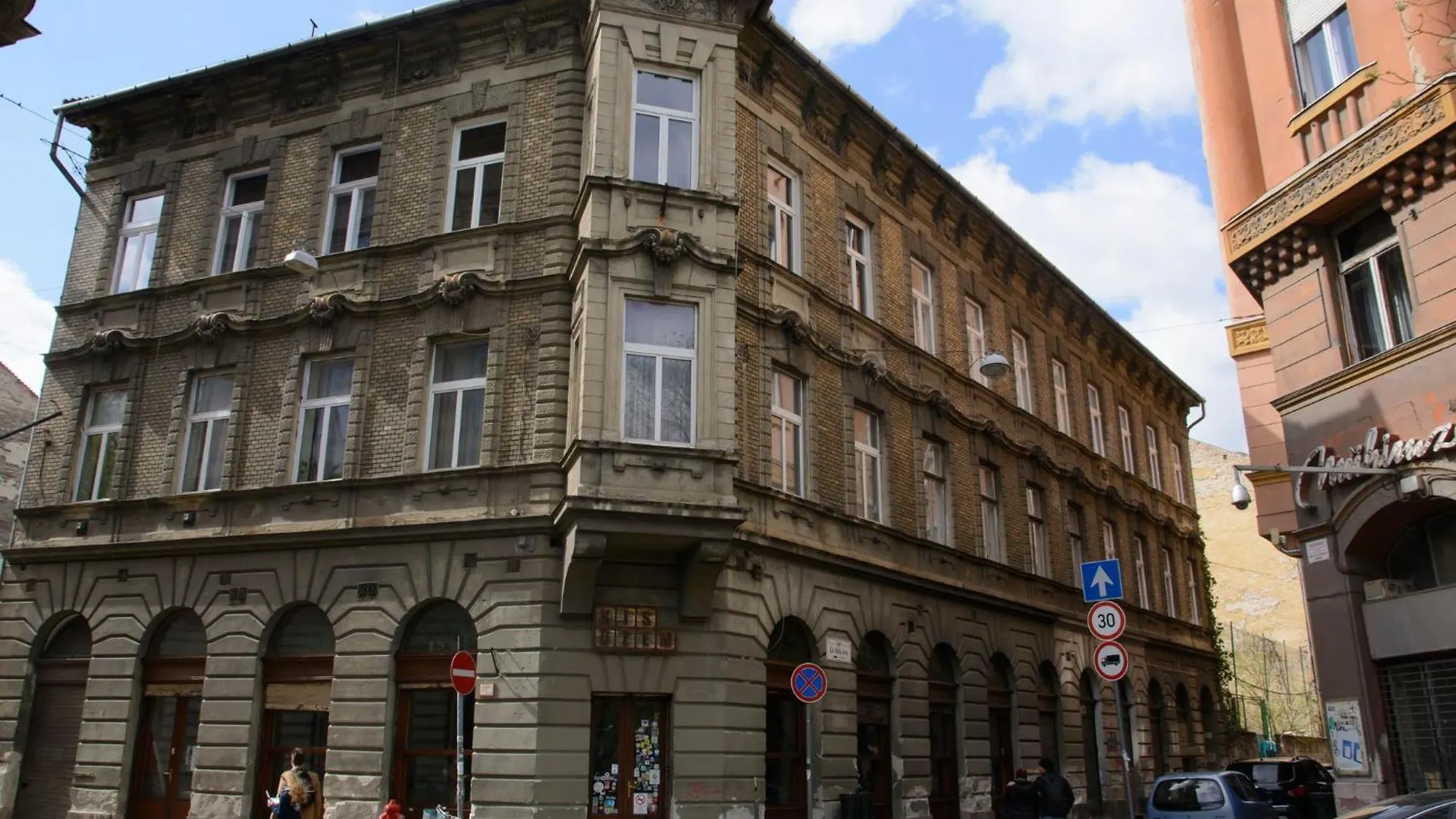 New Walnuttree Double 12 Pers Apartment Budapest